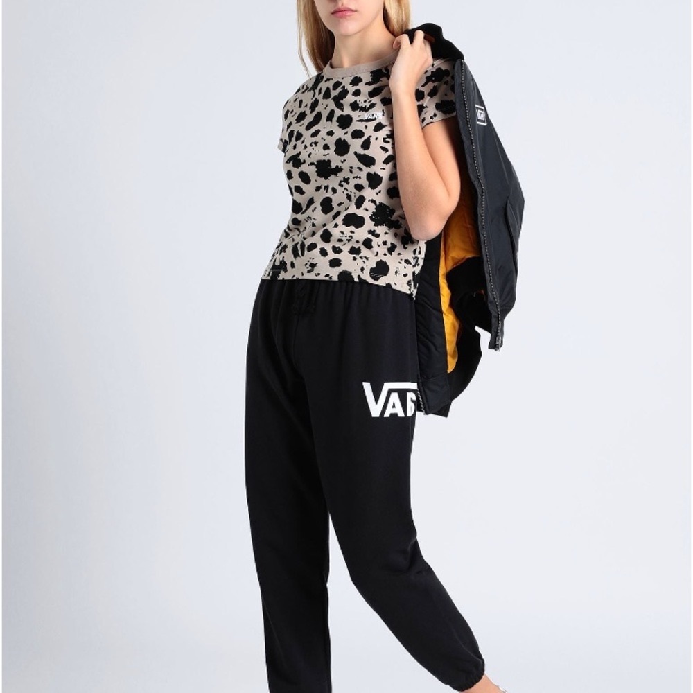 Vans Womens Animal Instinct Mini T-Shirt Cobblestone size S NWT - Picture 5 of 12